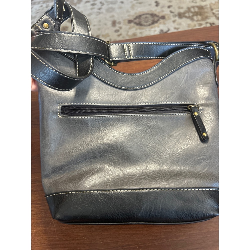b.o.c. Crossbody Bag OS Black Floral Embossed Tooled Faux Leather Strap - Picture 3 of 7